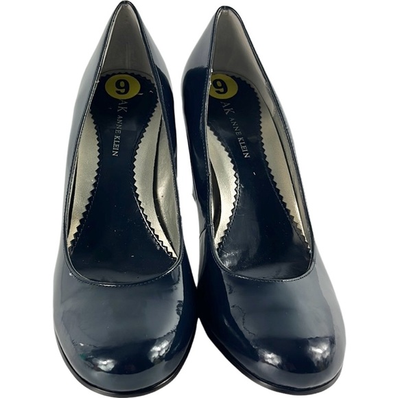 Anne Klein Navy Patent Leather Heel Size 9 - Picture 3 of 9